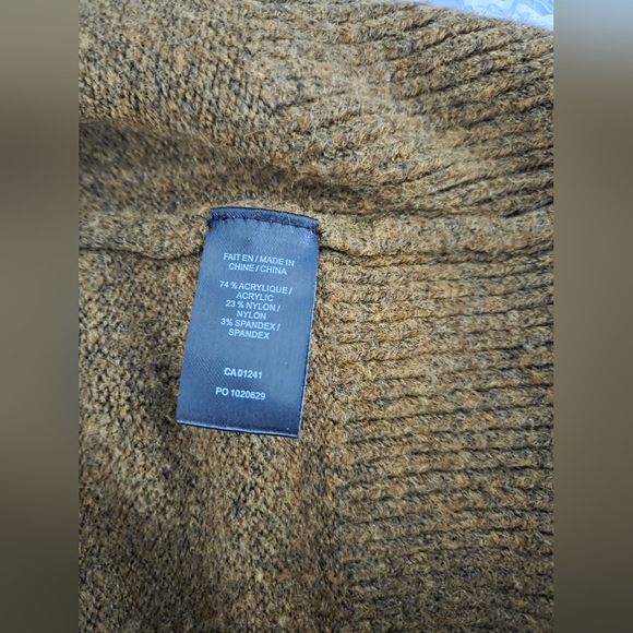 Collared Knit Sweater - Picture 7 of 7